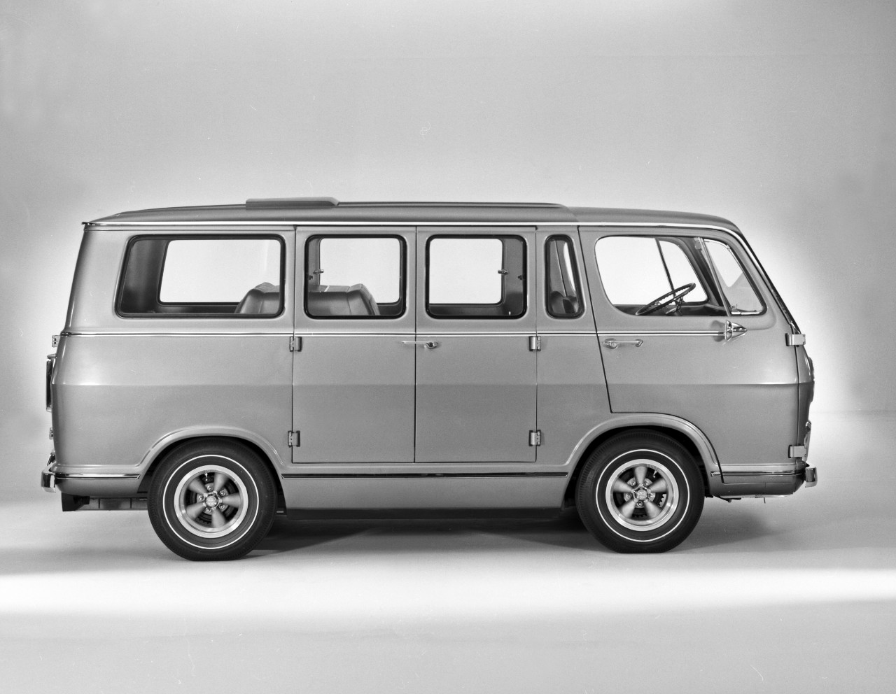 Electrovan: GM's 1966 Hydrogen Moonshot on Wheels