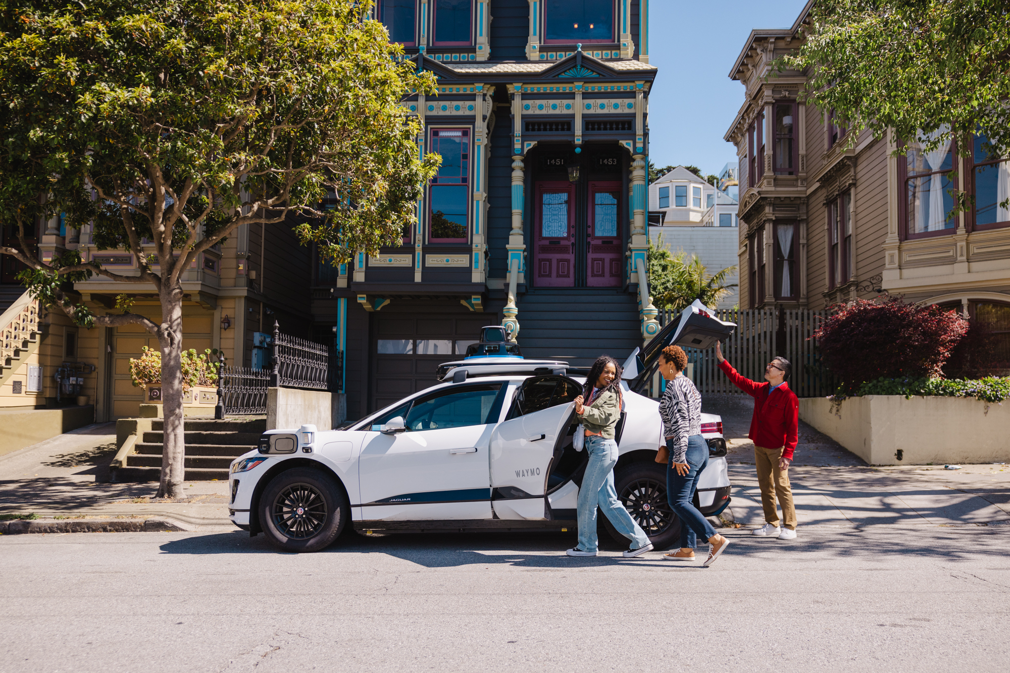 Sensor Wars: Waymo vs. Tesla in the Robotaxi Revolution